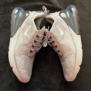 Nike Air Max 270